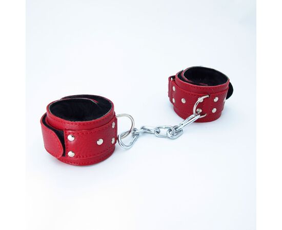 Красные кожаные наручники с меховым подкладом, фото 